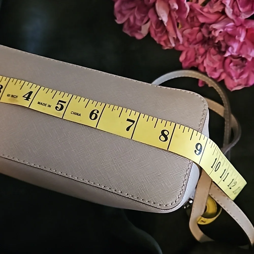 Michael Kors Cindy Dome Crossbody Purse in Light Gray NWOT